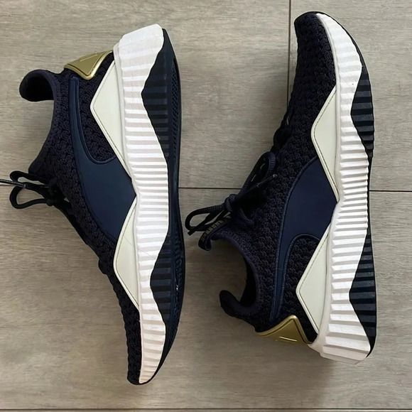 Knit Lace Runners Navy, Size 7.5 - Picture 9 of 10